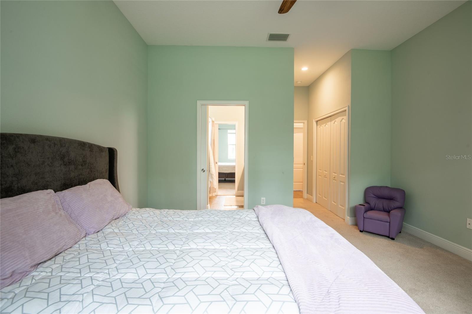 Image 36 of 51 For 27500 Elkwood Circle
