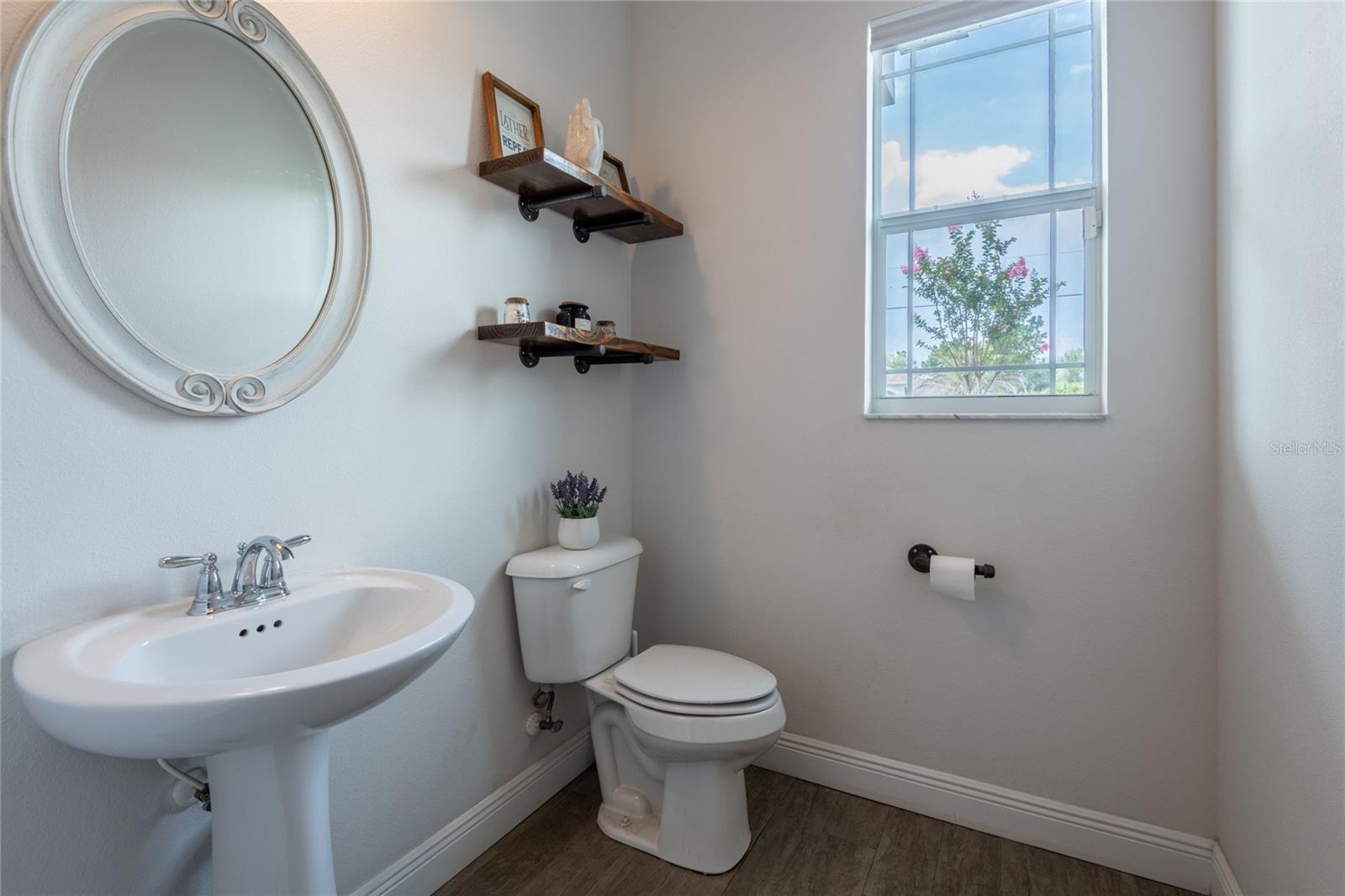 Image 37 of 51 For 27500 Elkwood Circle