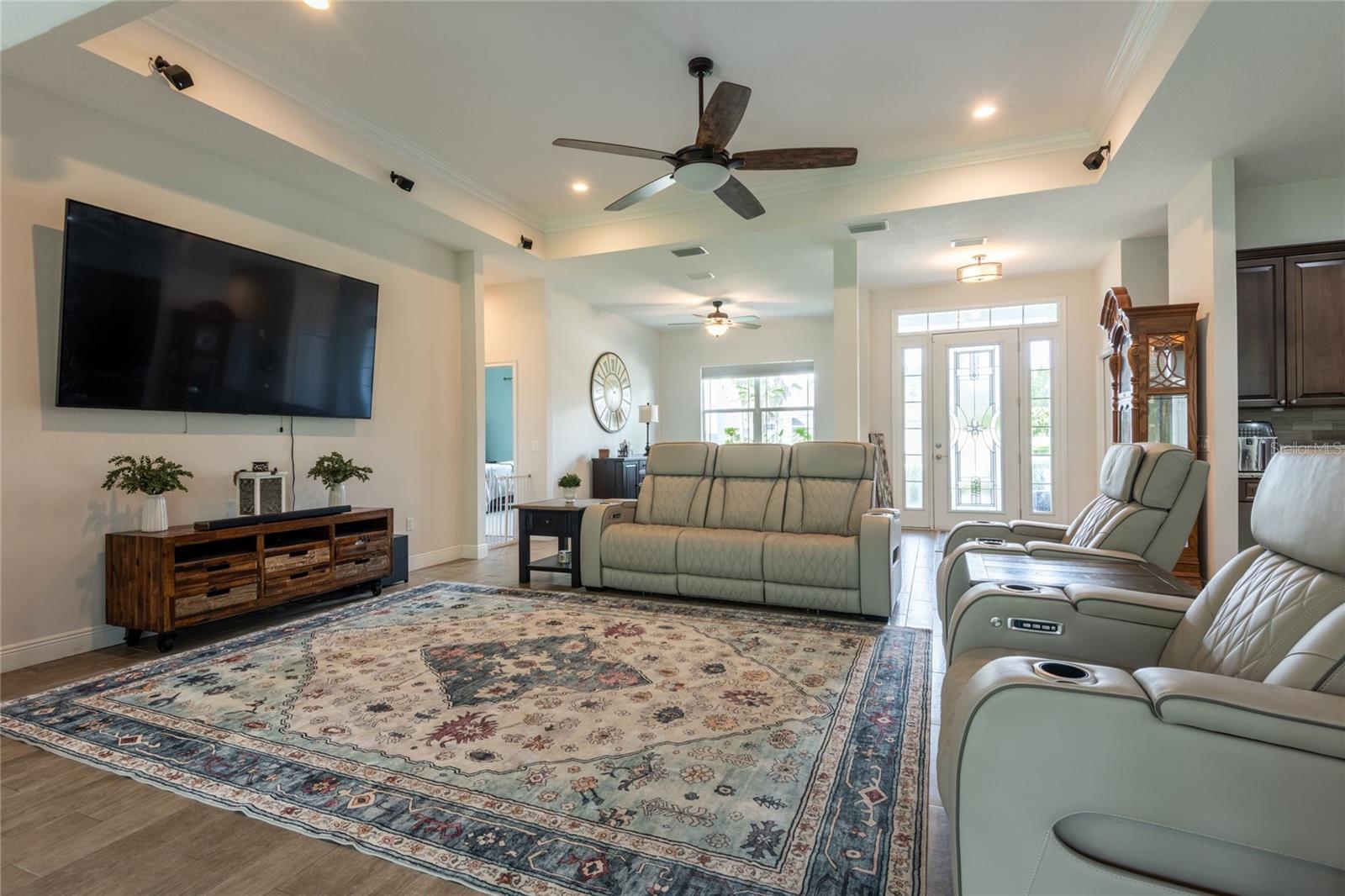 Image 5 of 51 For 27500 Elkwood Circle