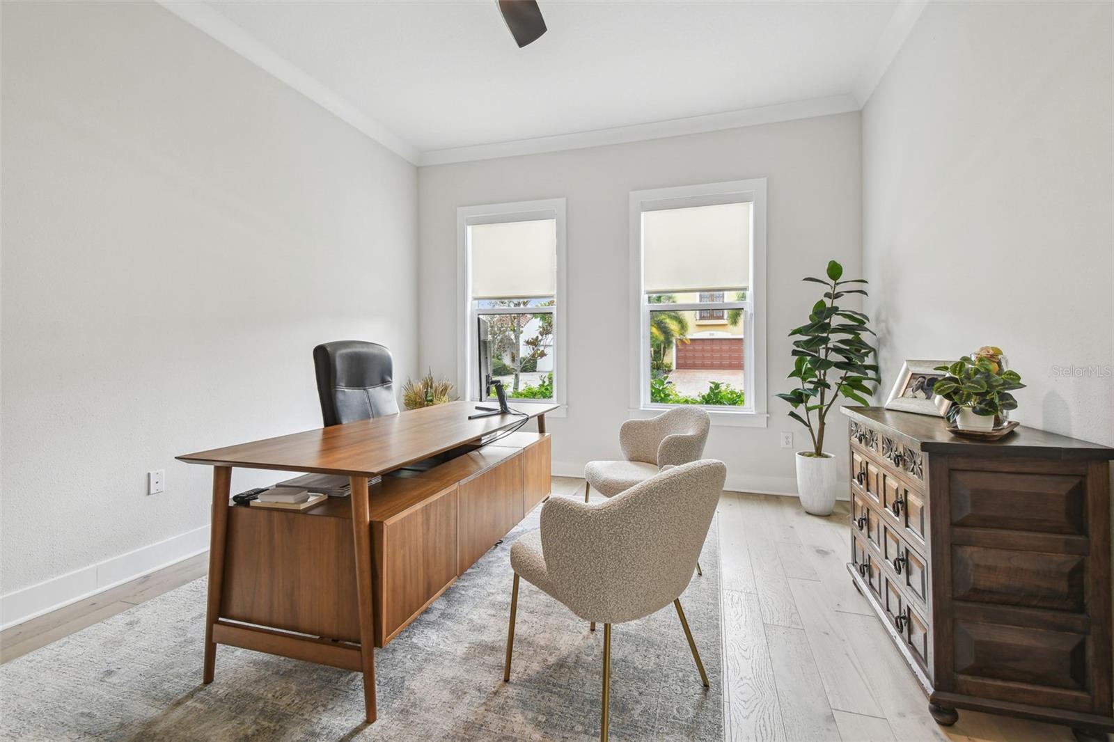 Image 3 of 51 For 3113 Harbor View Avenue