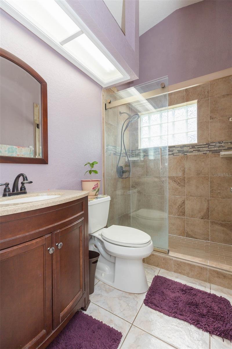 Image 29 of 46 For 6208 Huntington Drive