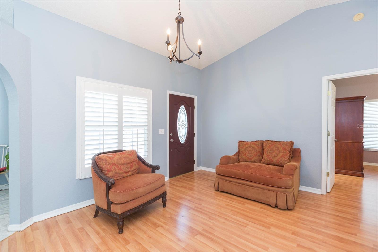 Image 3 of 46 For 6208 Huntington Drive