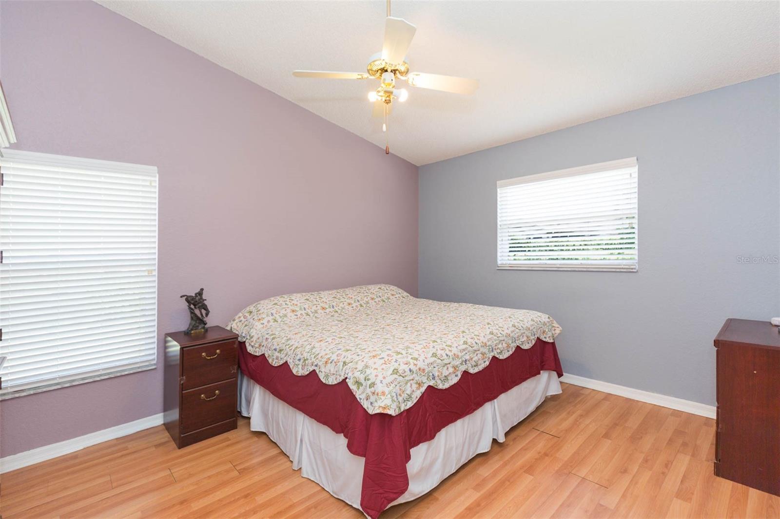 Image 33 of 46 For 6208 Huntington Drive