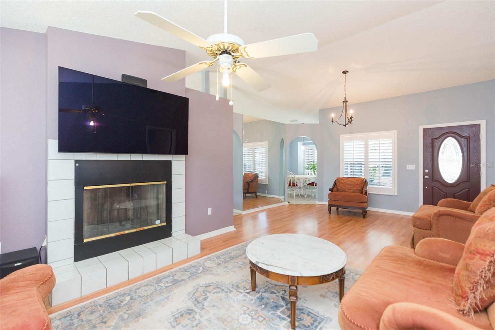 Image 5 of 46 For 6208 Huntington Drive
