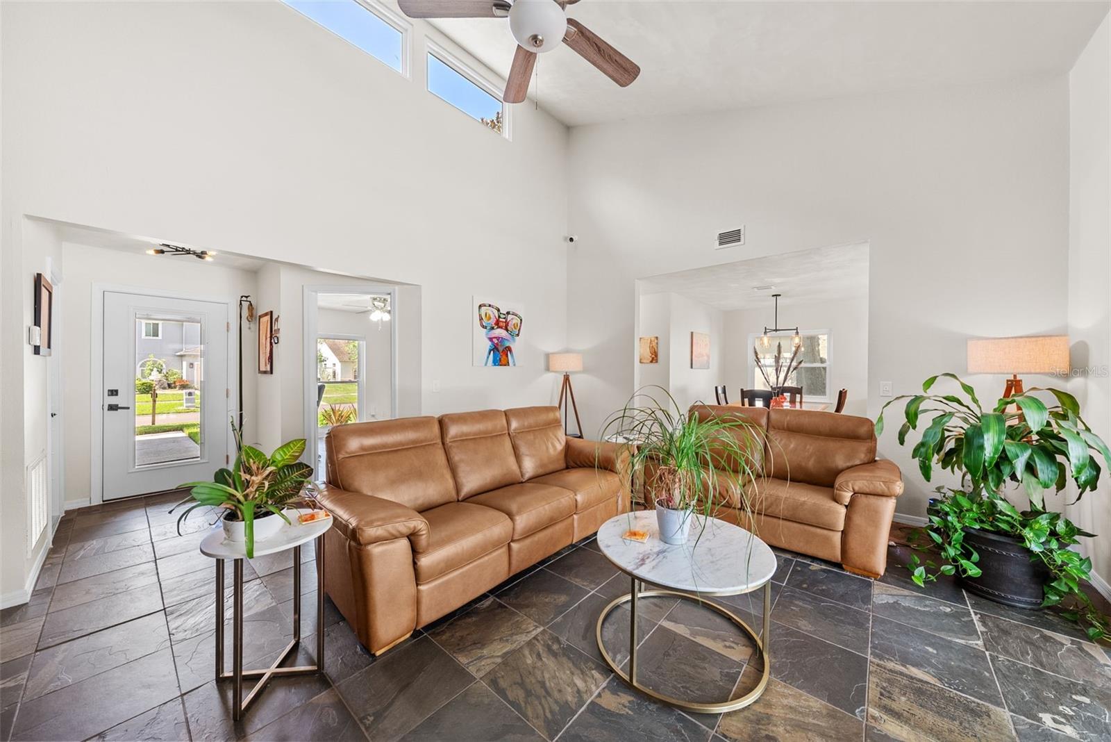 Listing photo id 24 for 4707 Cresson Court