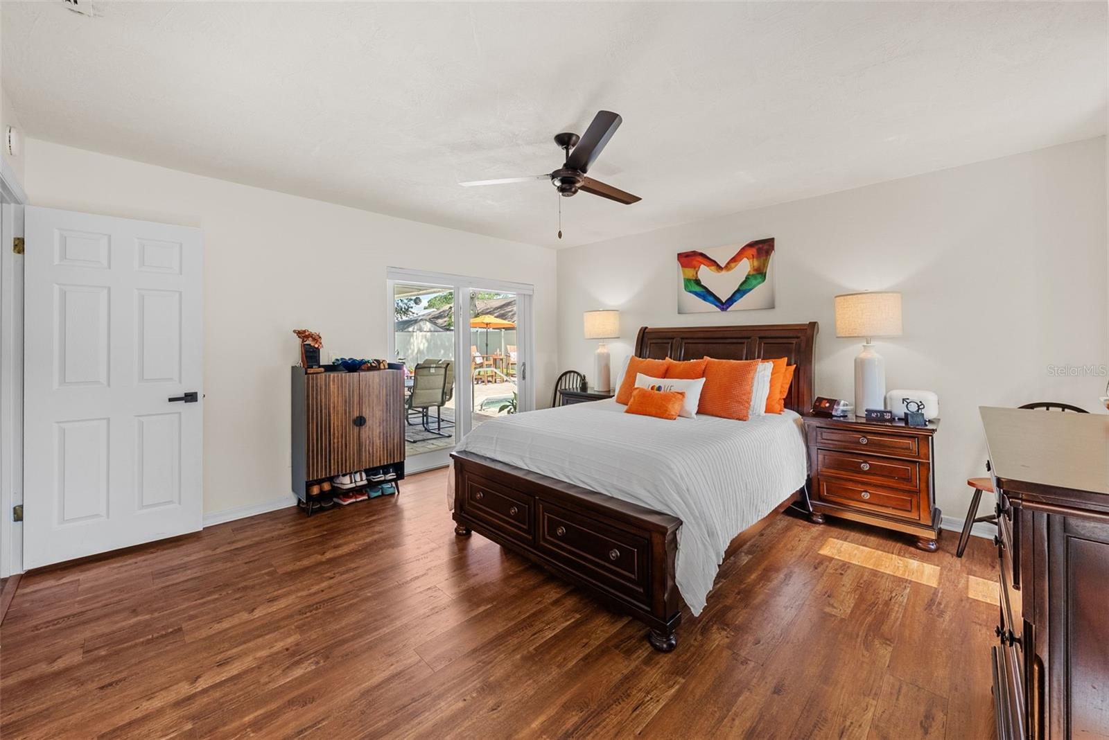Listing photo id 31 for 4707 Cresson Court