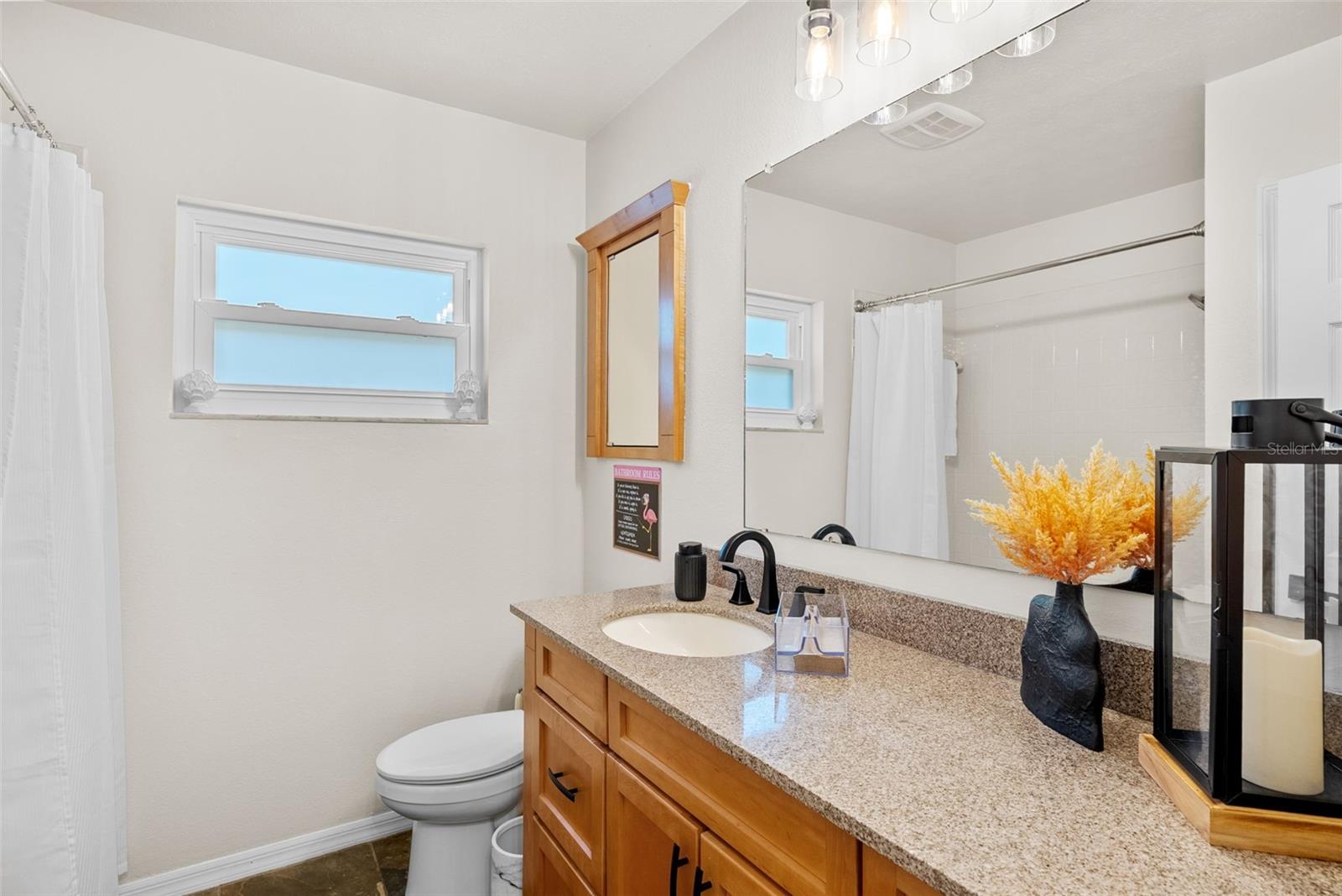 Listing photo id 40 for 4707 Cresson Court
