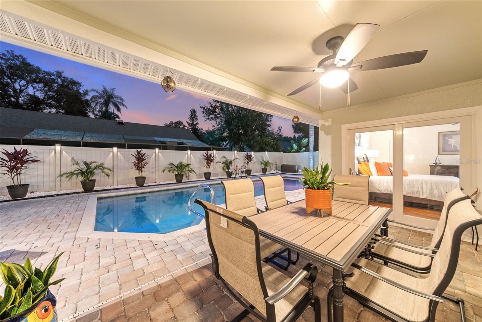 Listing photo id 4 for 4707 Cresson Court