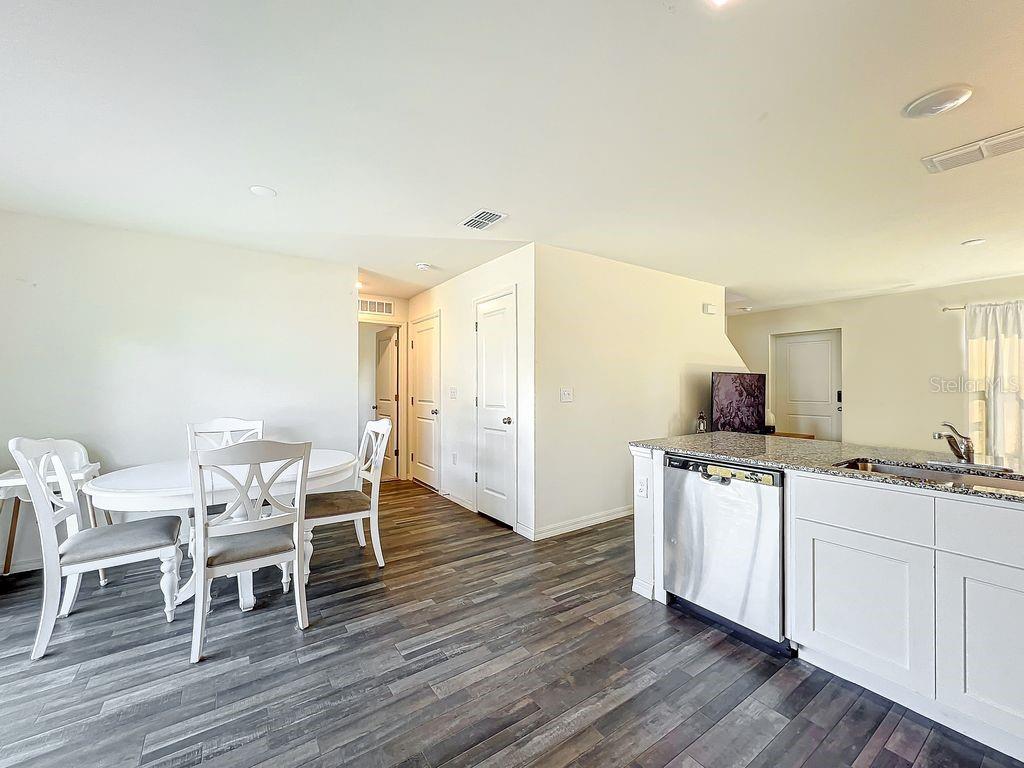 Image 13 of 36 For 17209 Sabrina Circle
