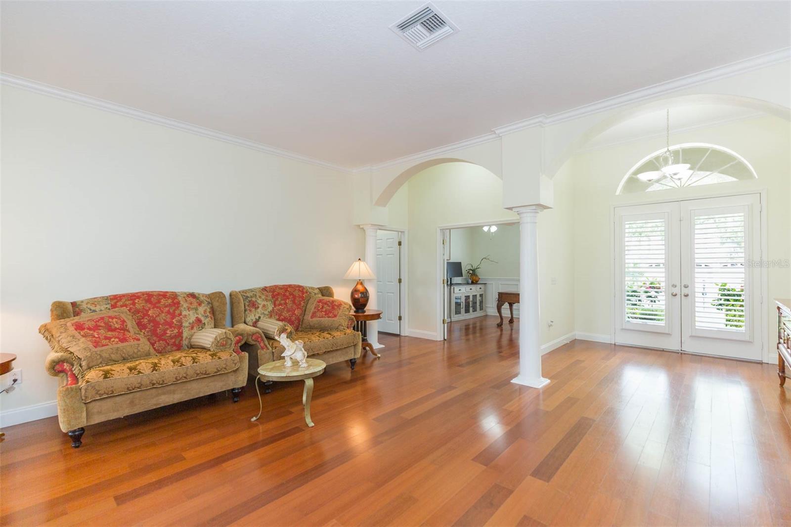 Image 13 of 65 For 18111 Diamond Cove Court