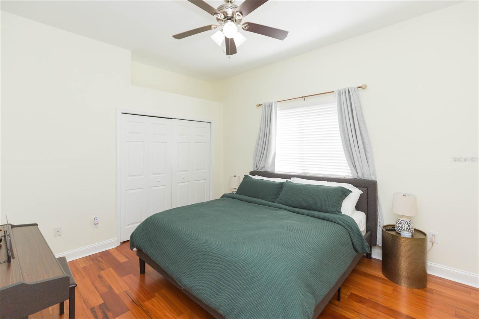 Image 32 of 65 For 18111 Diamond Cove Court