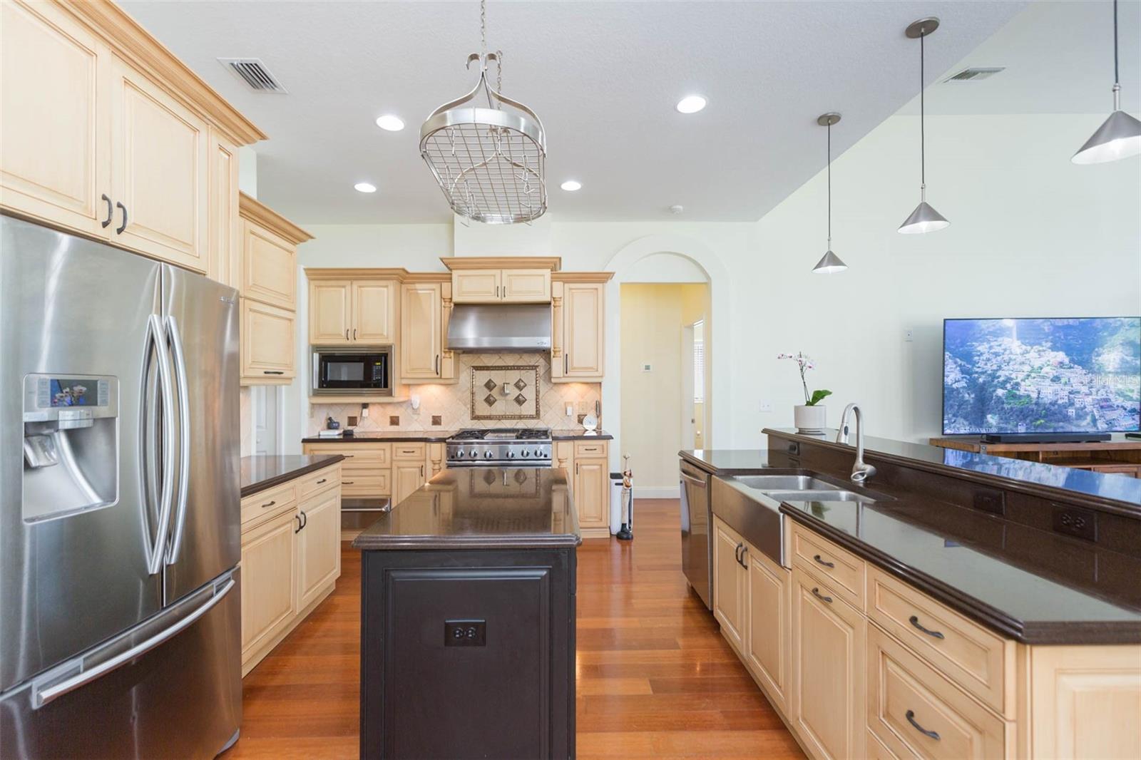 Image 5 of 65 For 18111 Diamond Cove Court