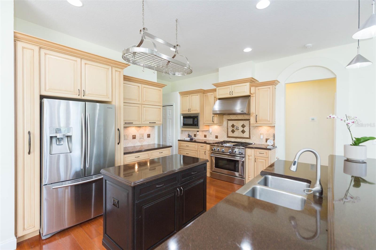 Image 6 of 65 For 18111 Diamond Cove Court