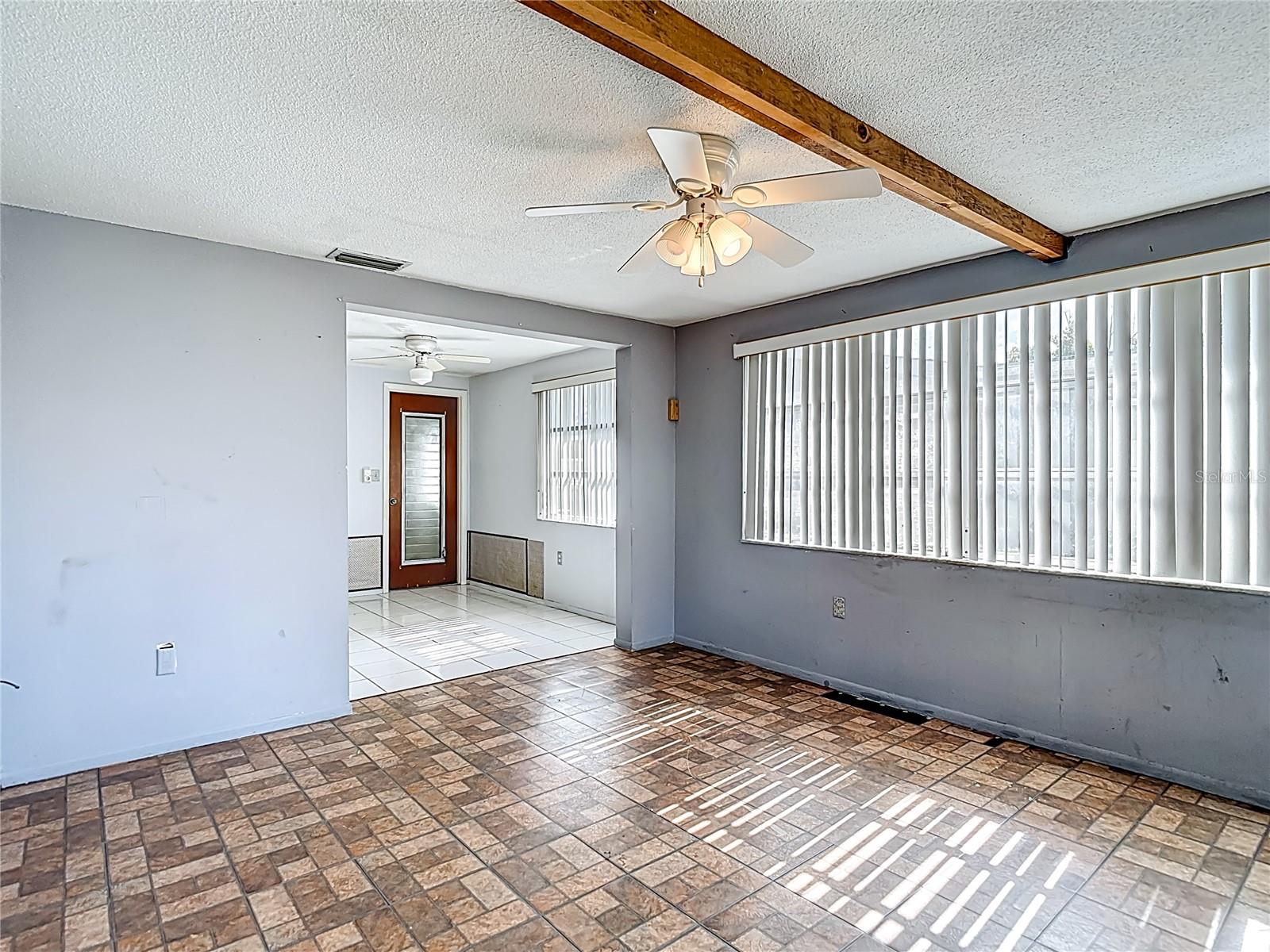 Image 10 of 45 For 6250 7th Avenue