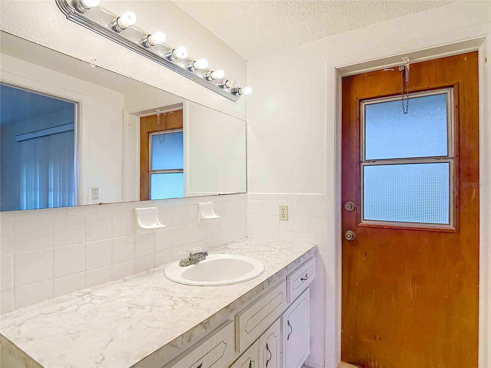 Image 31 of 45 For 6250 7th Avenue