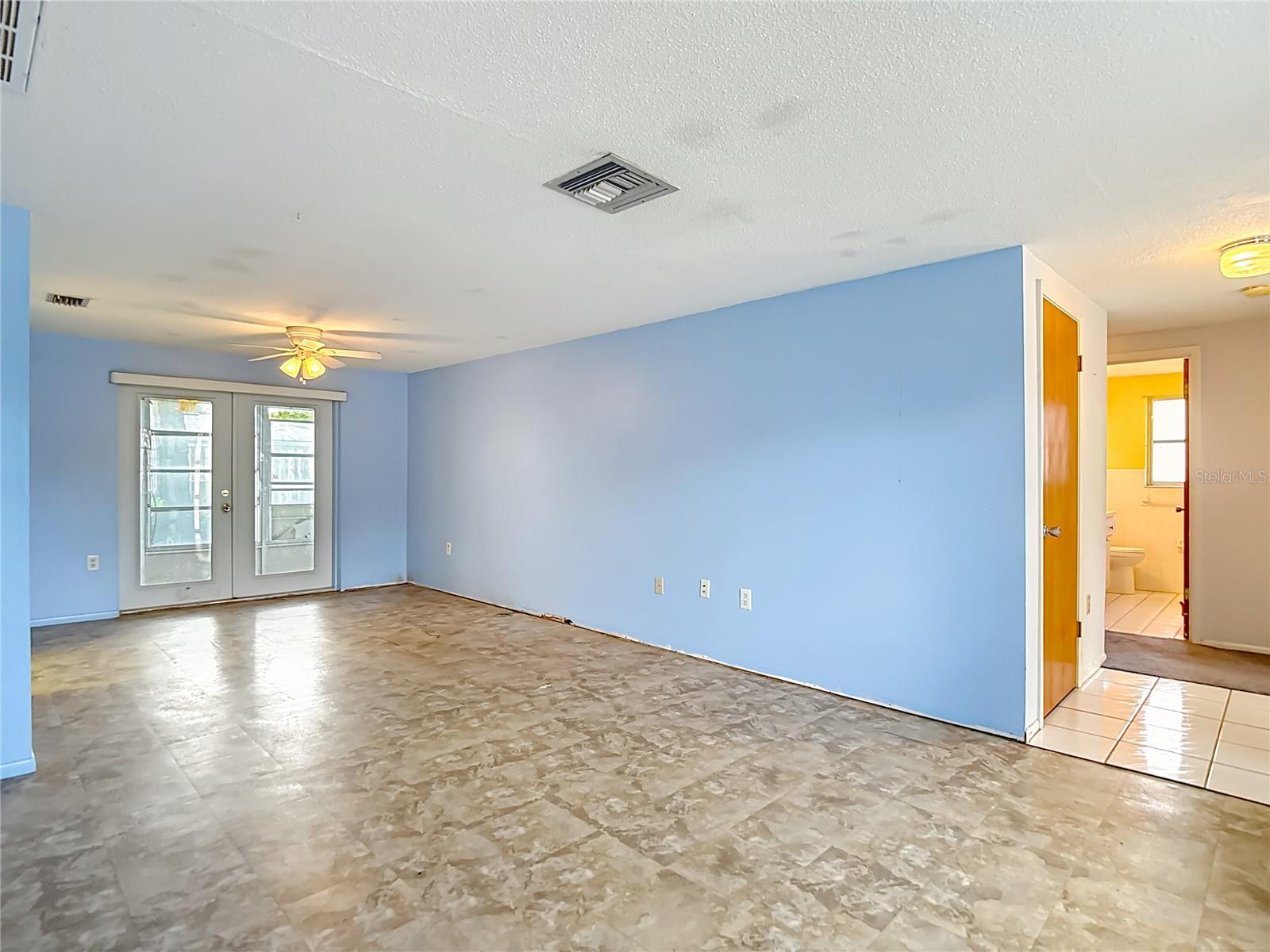 Image 4 of 45 For 6250 7th Avenue