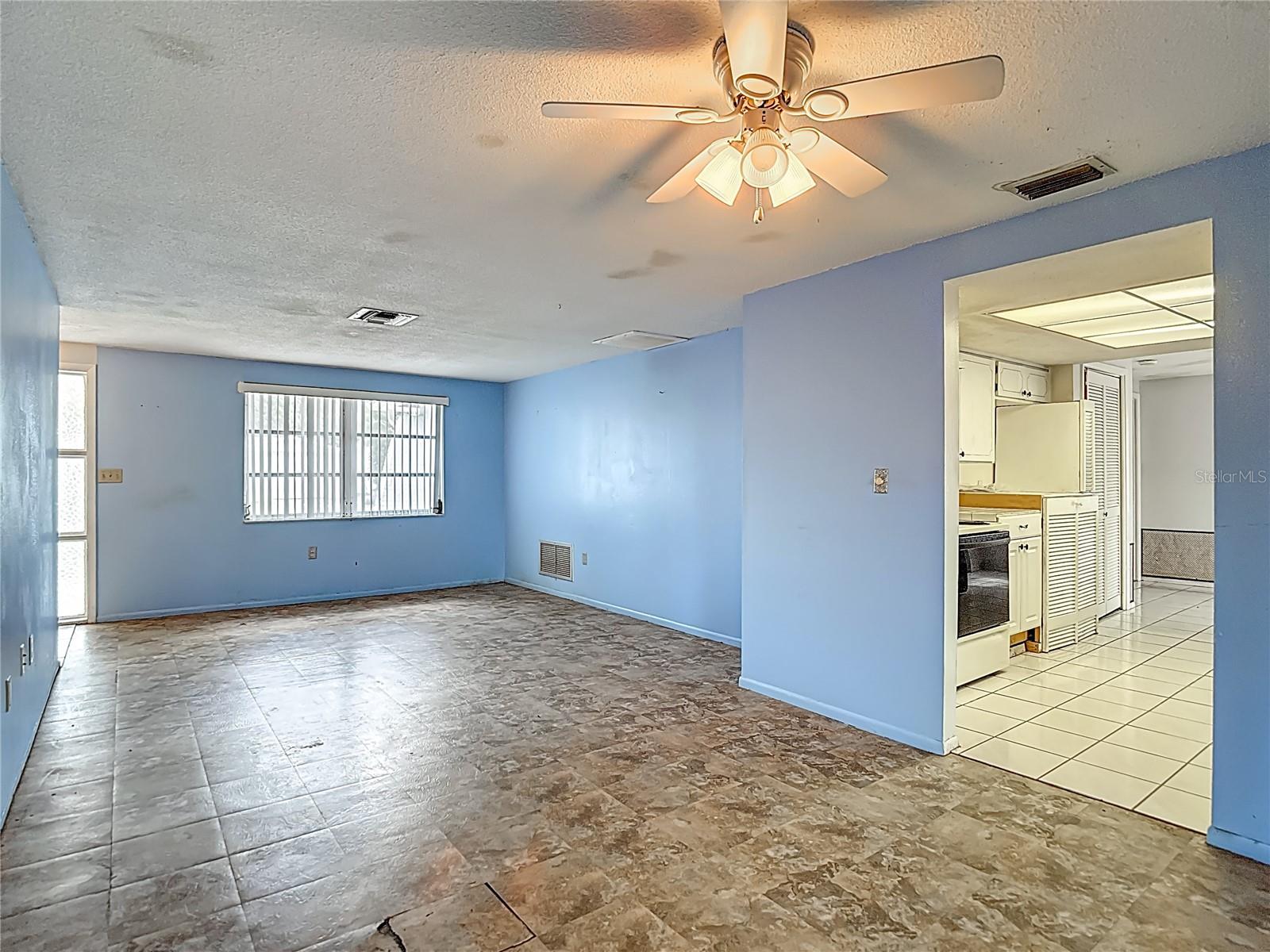 Image 6 of 45 For 6250 7th Avenue
