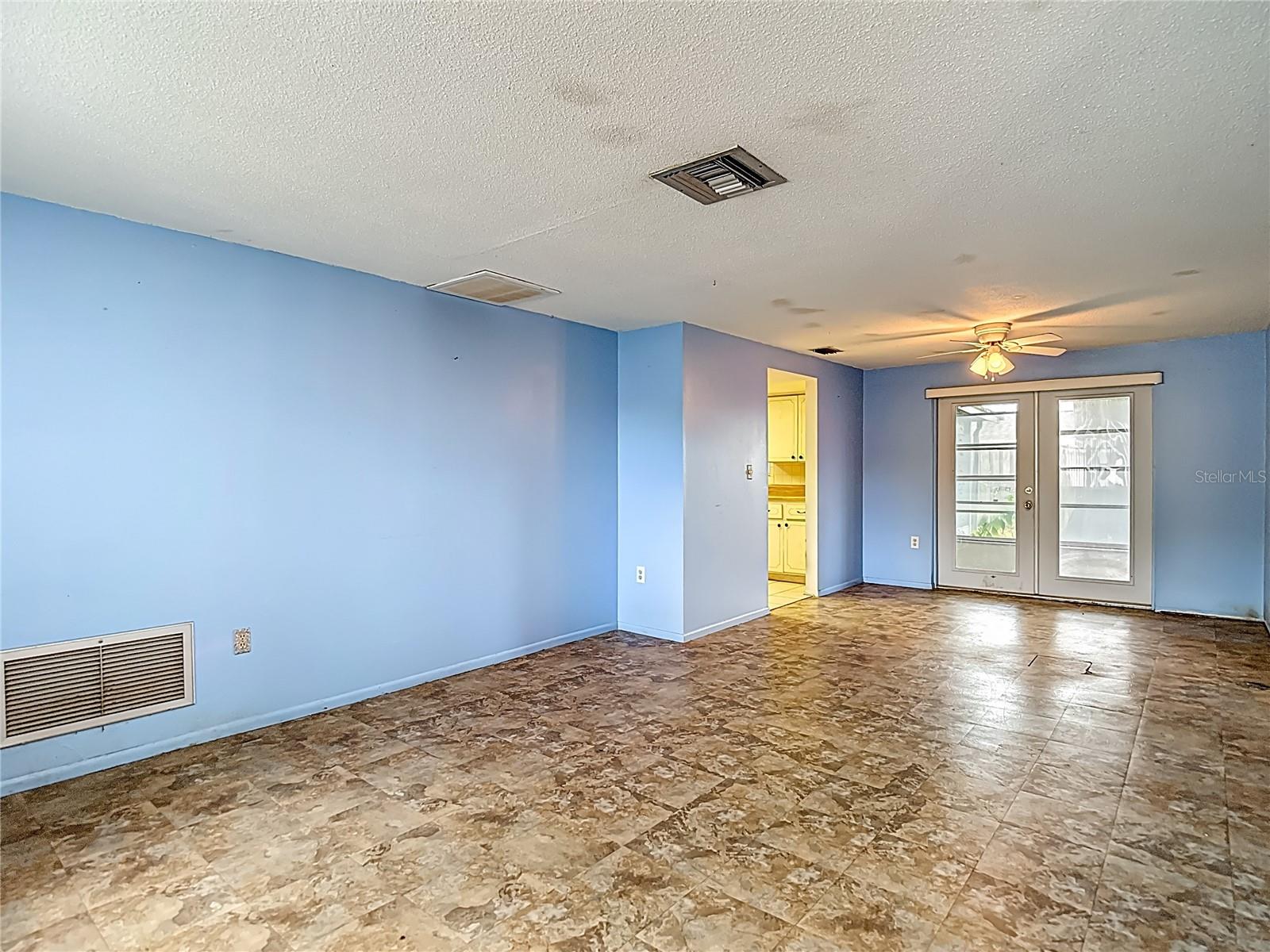 Image 8 of 45 For 6250 7th Avenue