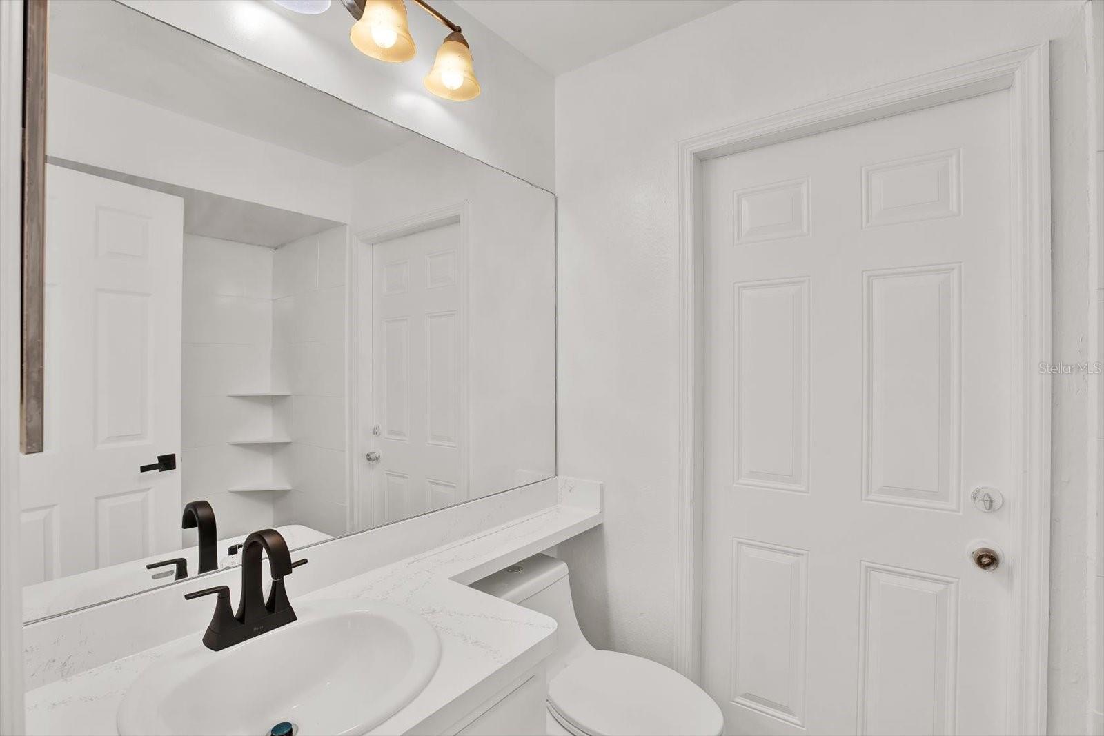 Listing photo id 16 for 10319 Alberta Court