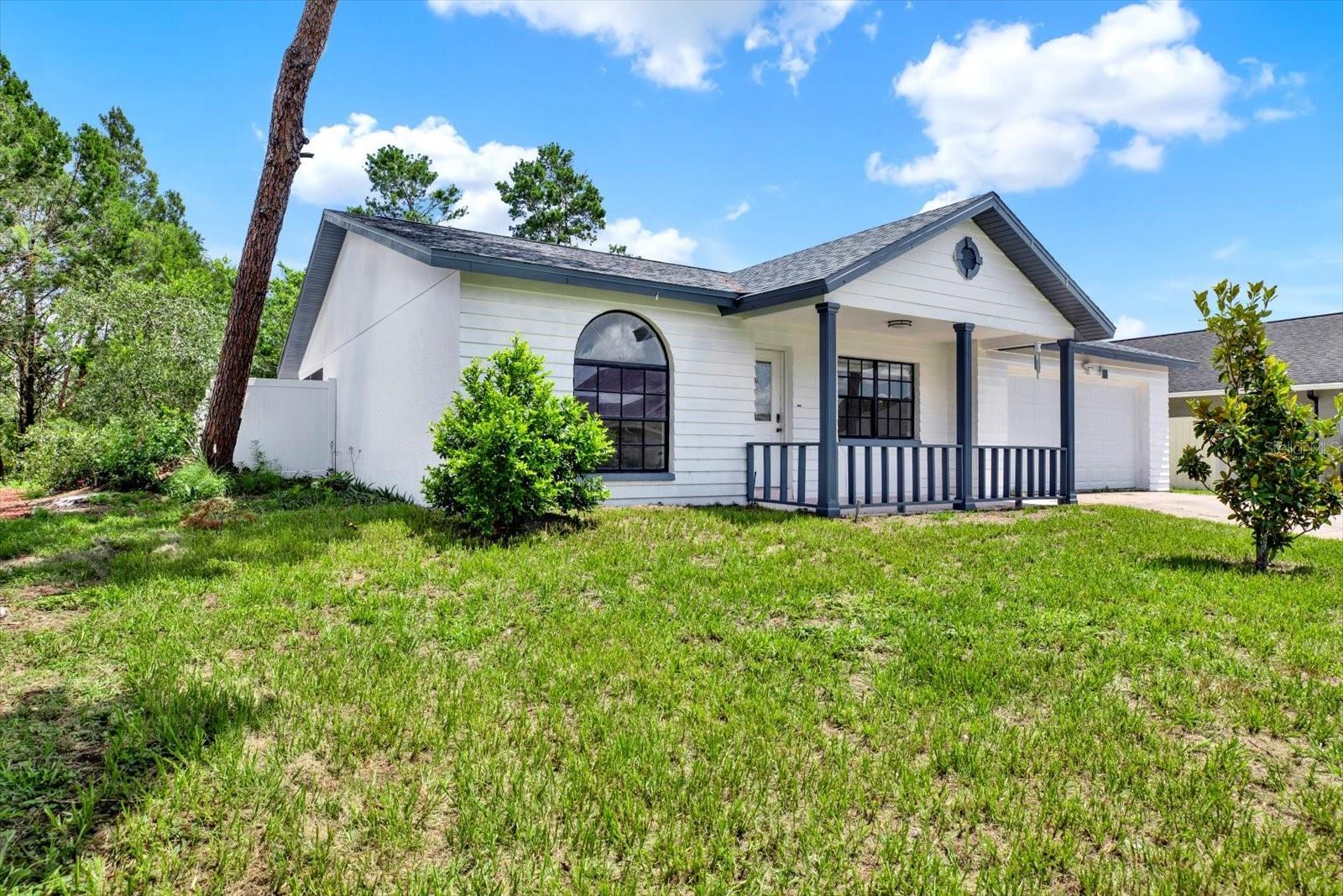 Listing photo id 22 for 10319 Alberta Court
