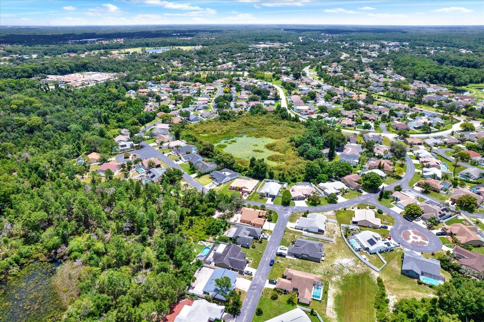 Listing photo id 28 for 10319 Alberta Court