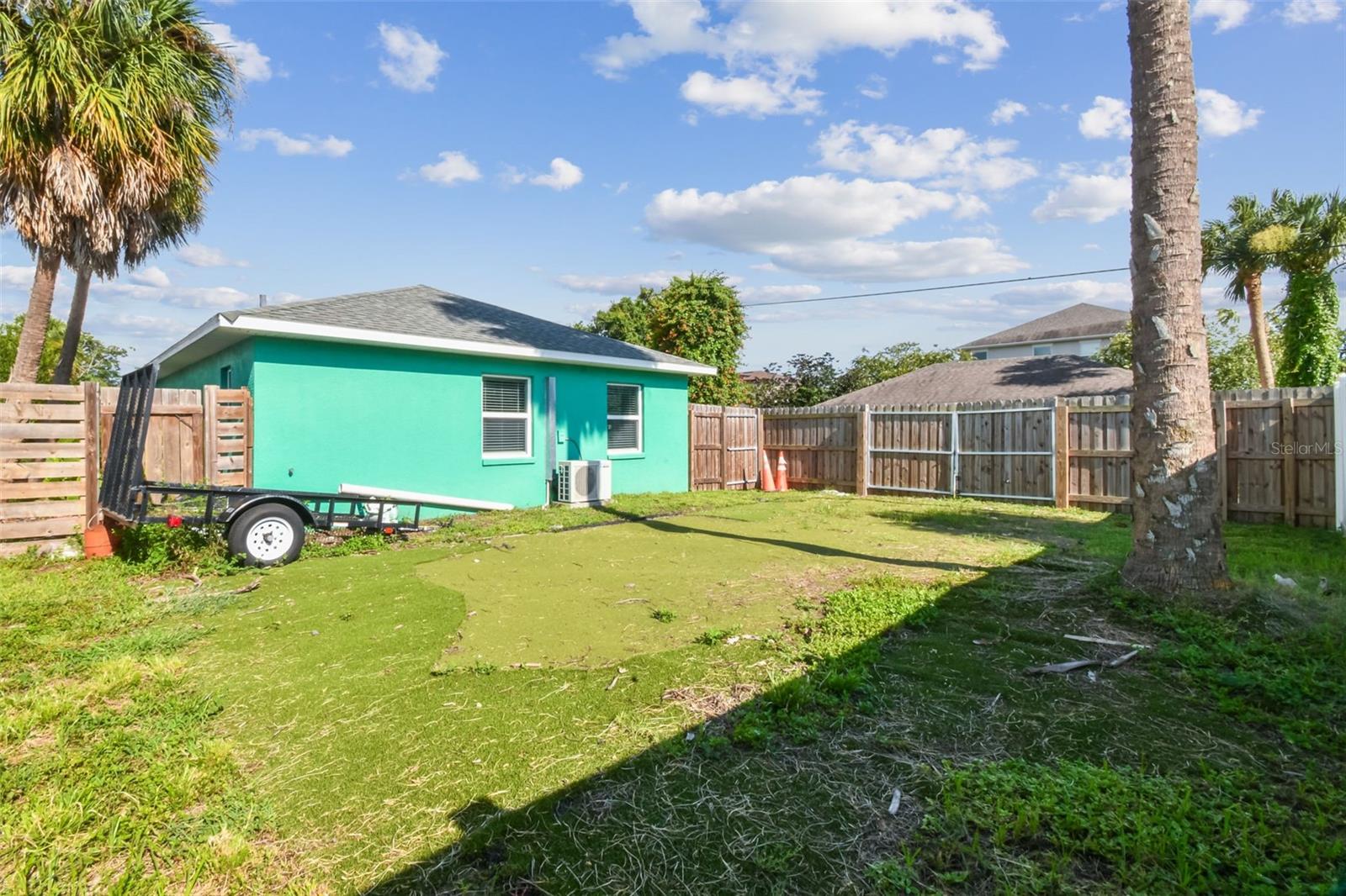 Image 35 of 35 For 204 Tampania Avenue