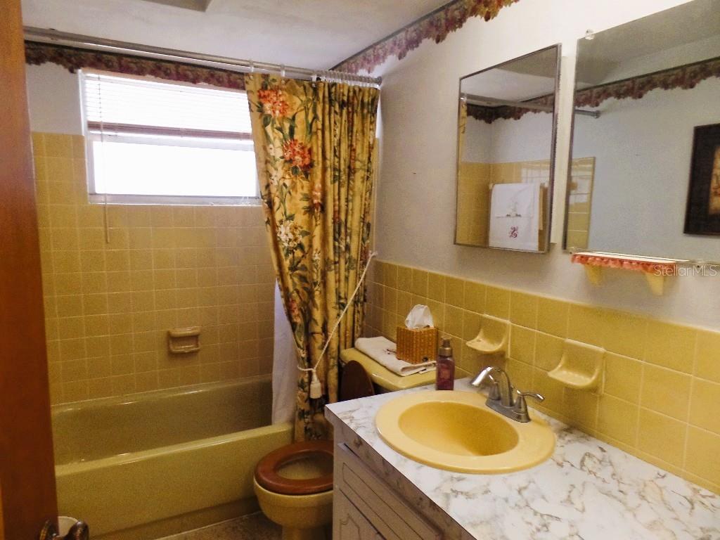 Image 18 of 24 For 7534 Betula Drive