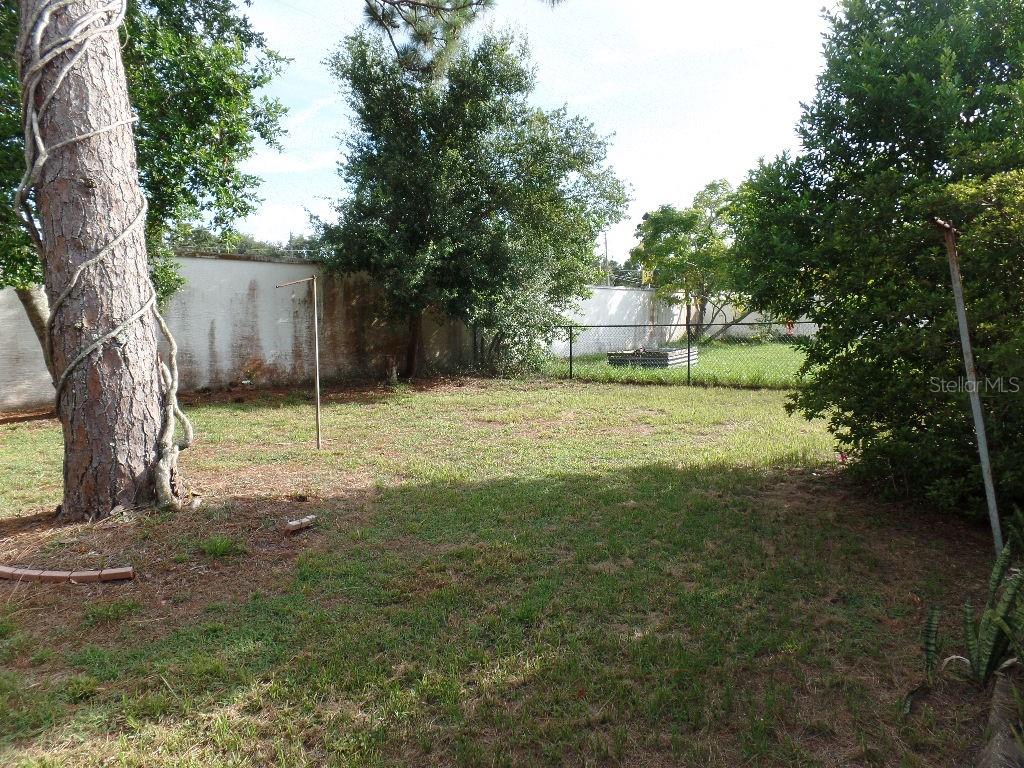 Image 22 of 24 For 7534 Betula Drive