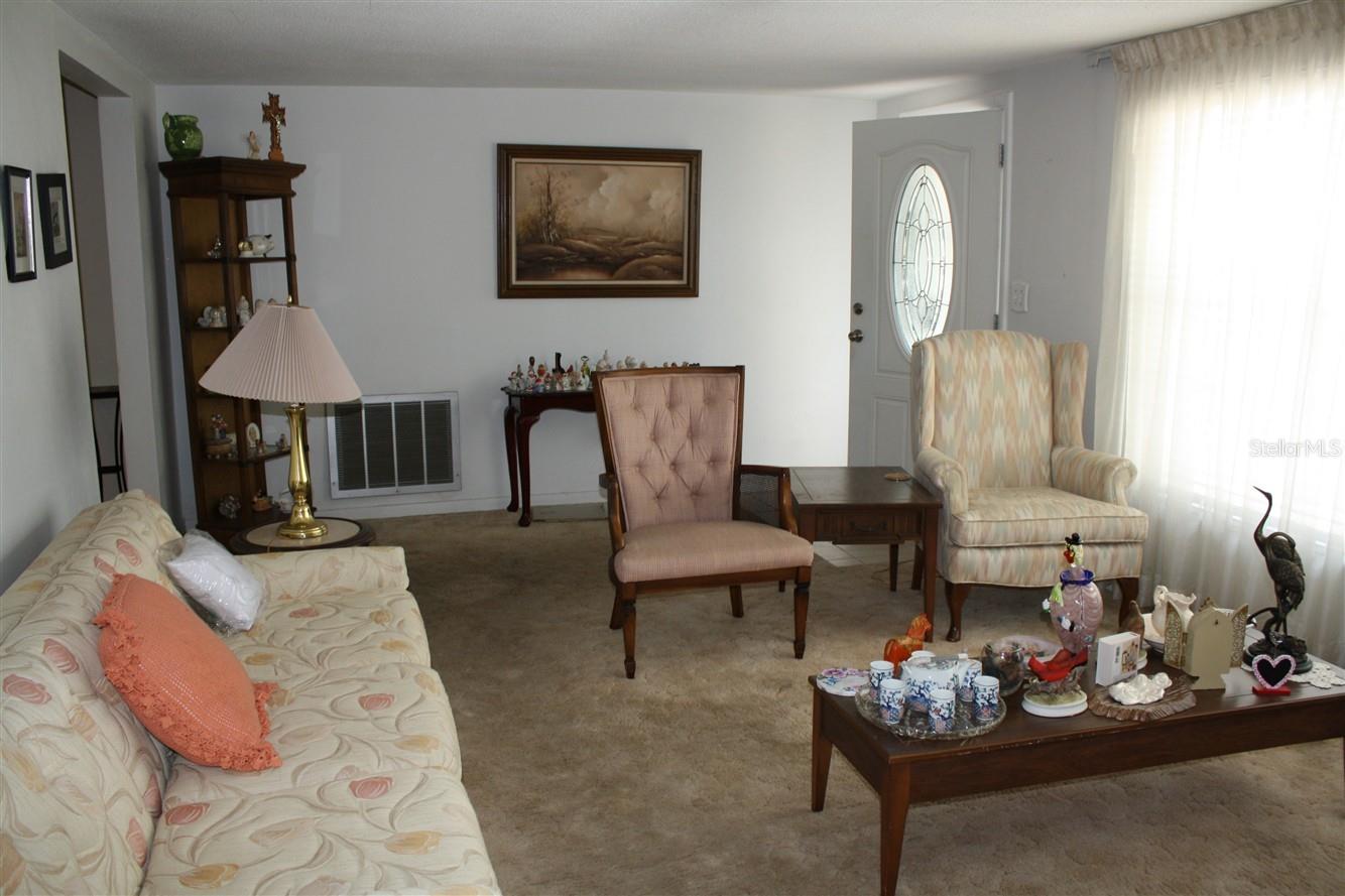 Image 4 of 24 For 7534 Betula Drive