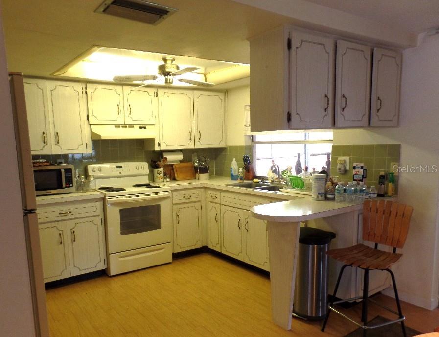 Image 7 of 24 For 7534 Betula Drive