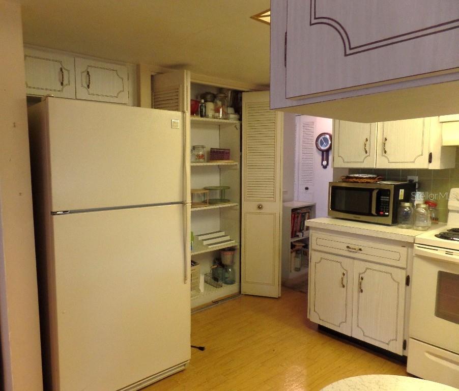 Image 8 of 24 For 7534 Betula Drive
