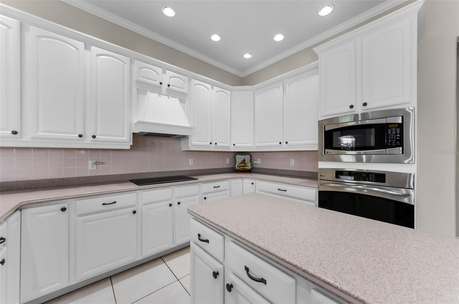 Image 33 of 95 For 22327 Mizell Road