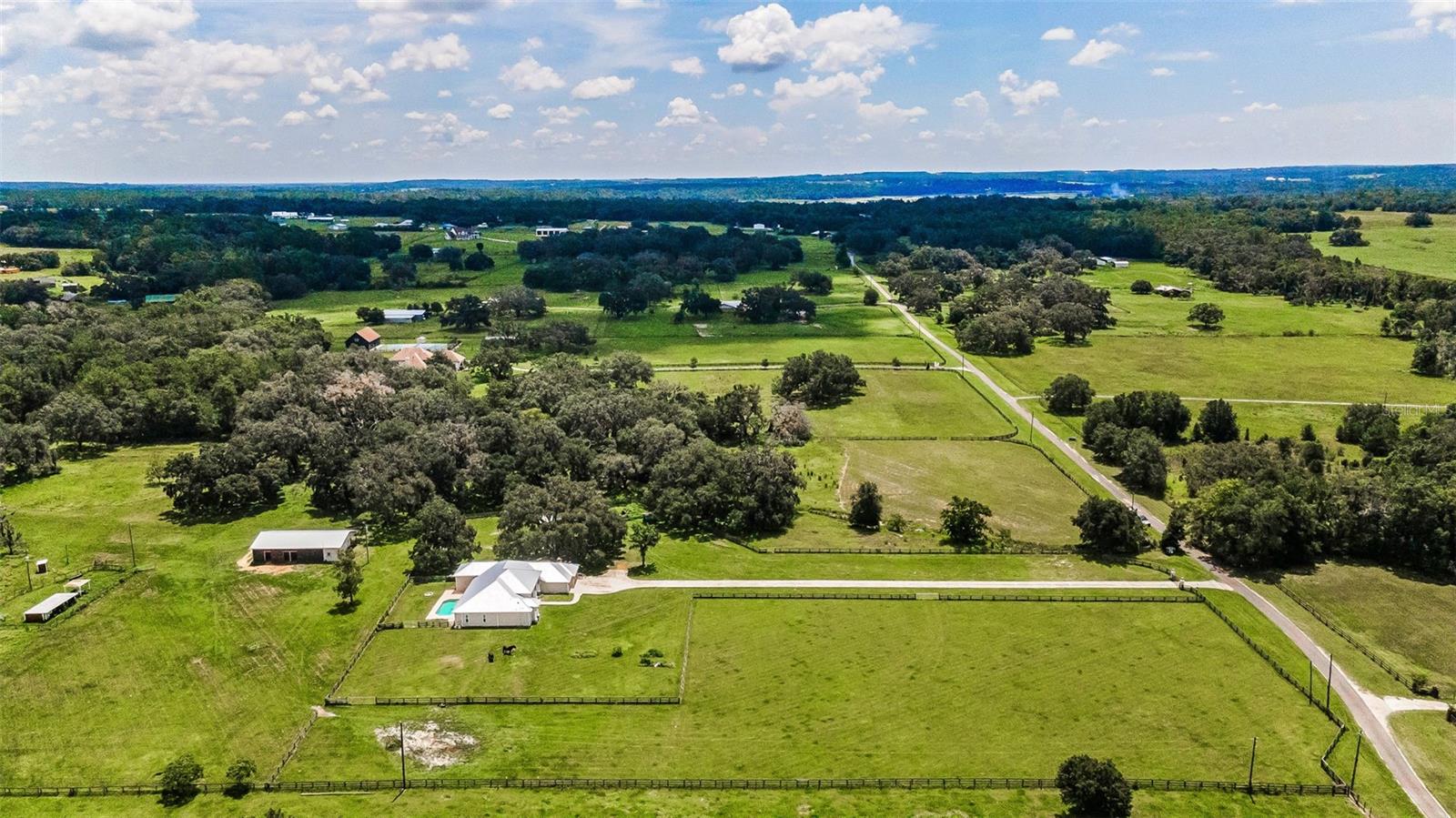 Image 5 of 95 For 22327 Mizell Road
