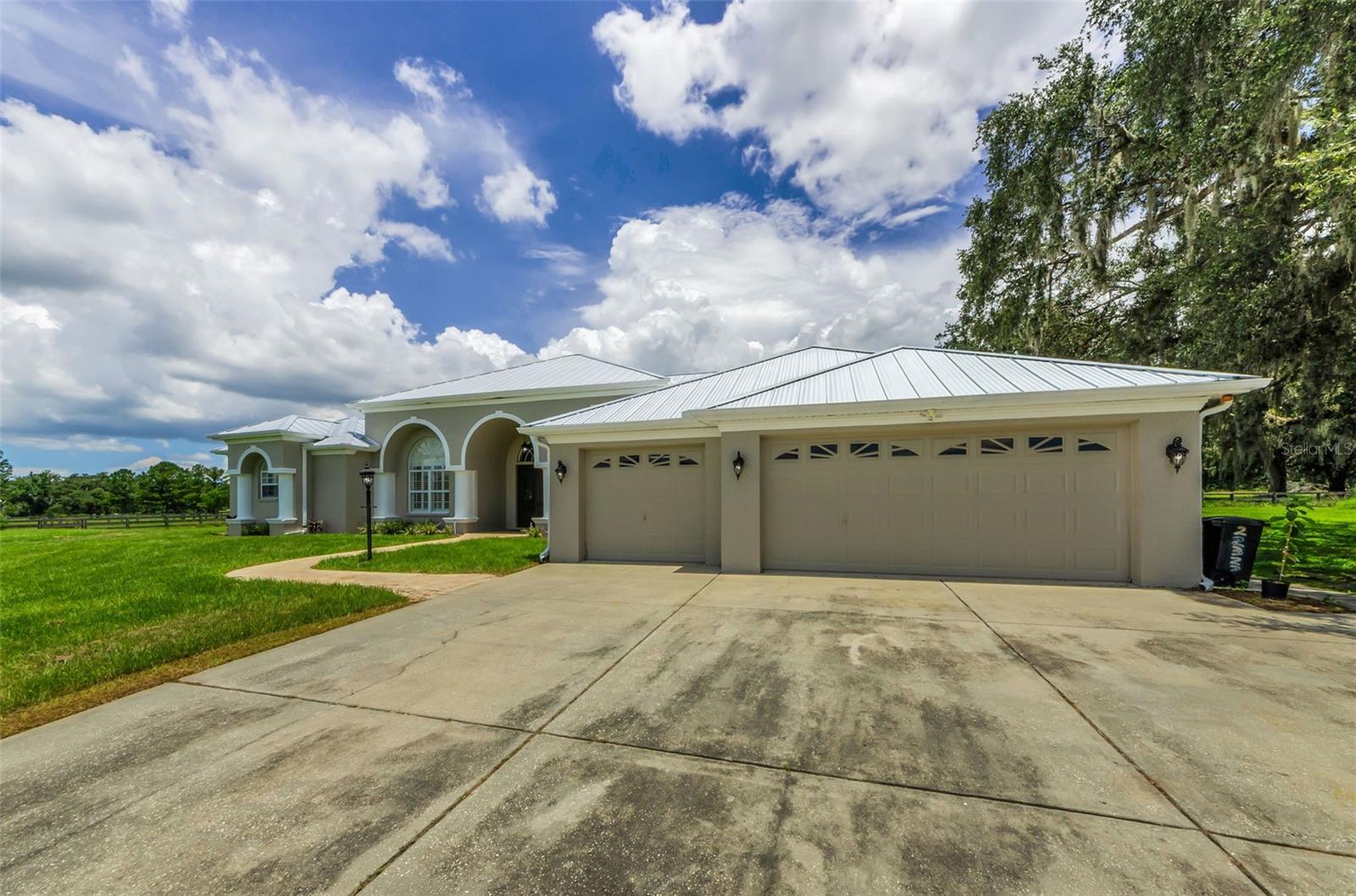 Image 6 of 95 For 22327 Mizell Road