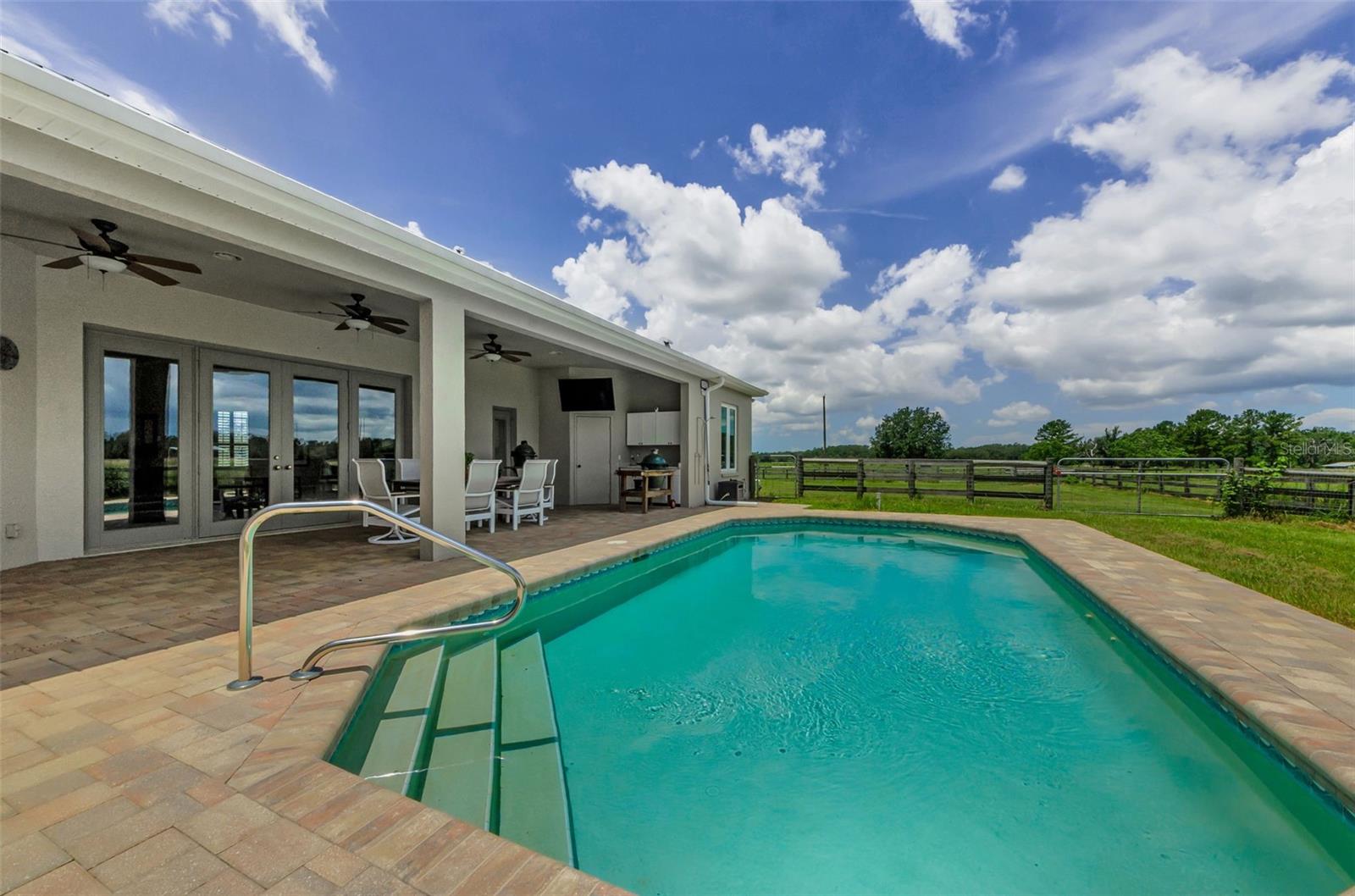 Image 62 of 95 For 22327 Mizell Road