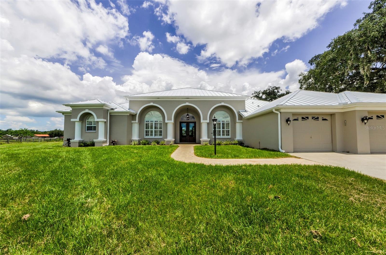 Image 8 of 95 For 22327 Mizell Road