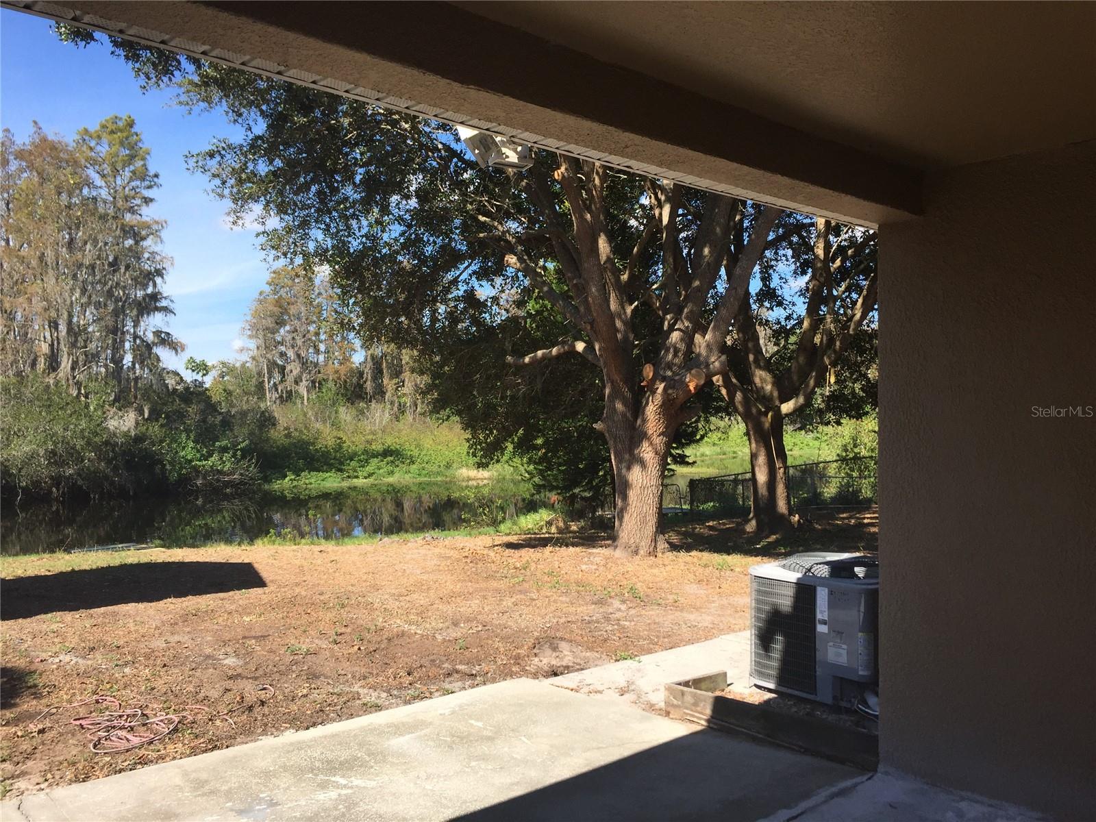 Listing photo id 0 for 4309 Longshore Drive