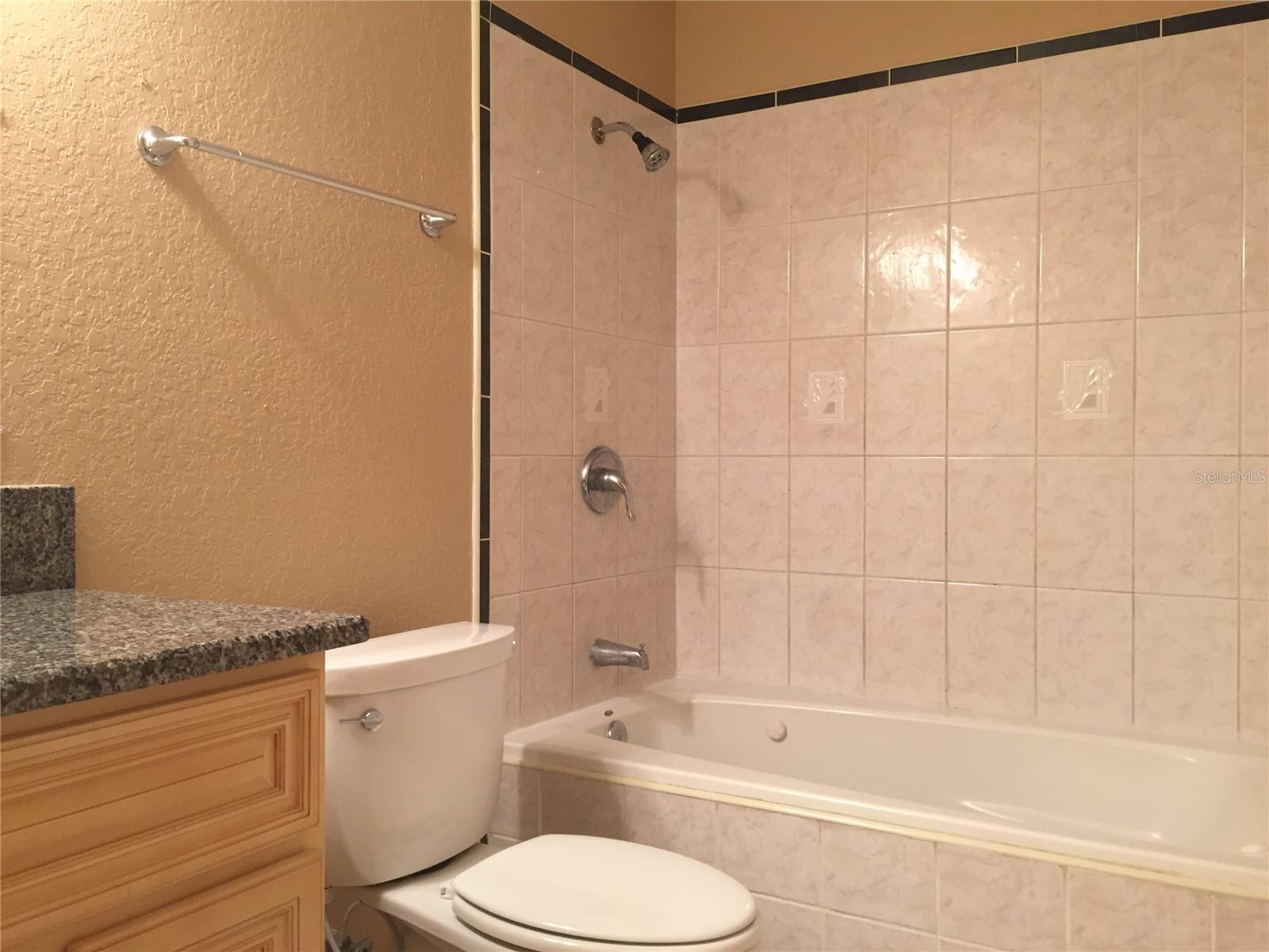 Listing photo id 19 for 4309 Longshore Drive