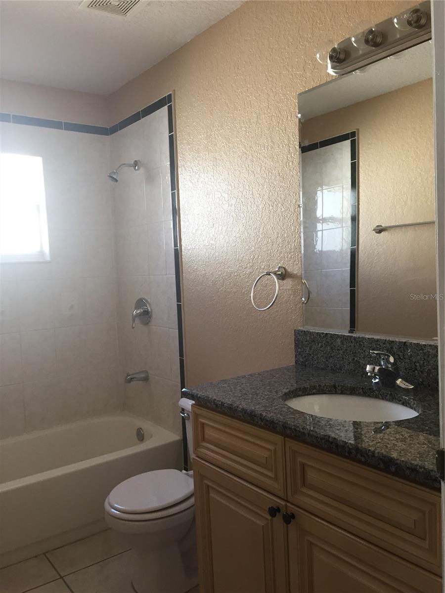 Listing photo id 22 for 4309 Longshore Drive