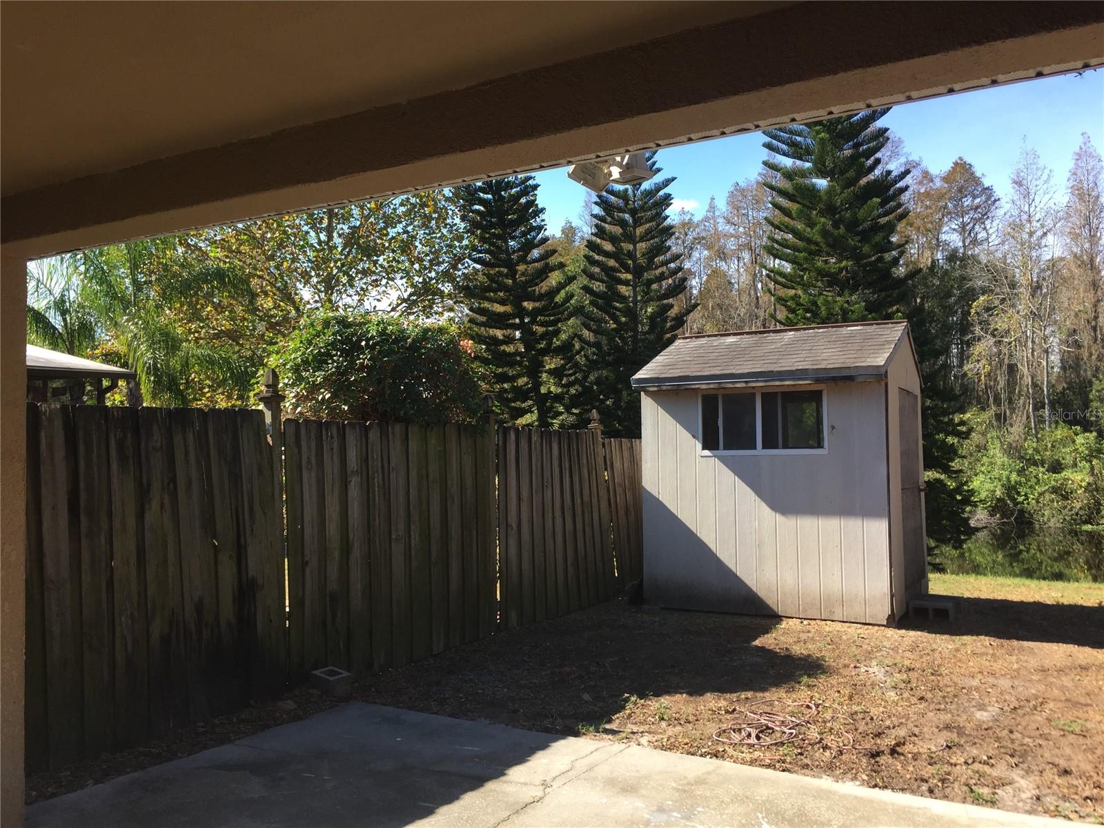Listing photo id 27 for 4309 Longshore Drive