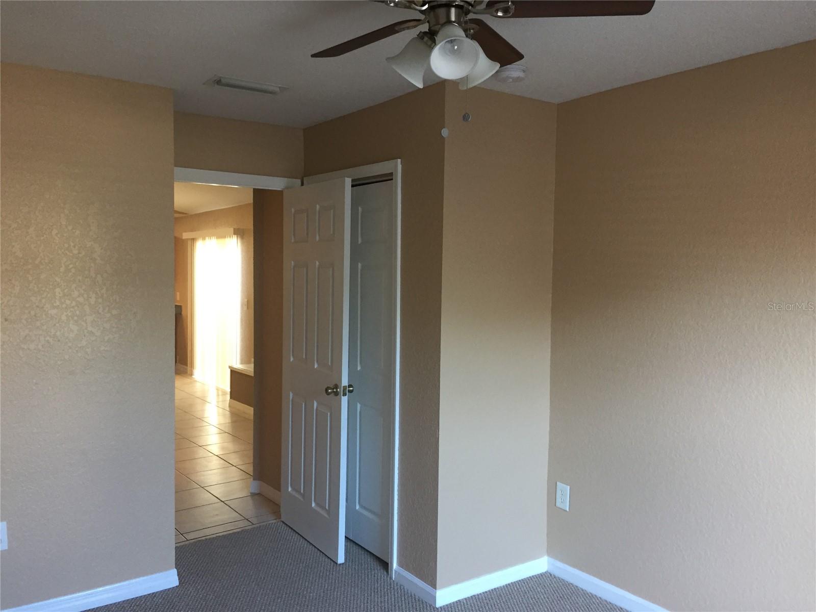 Listing photo id 1 for 4309 Longshore Drive
