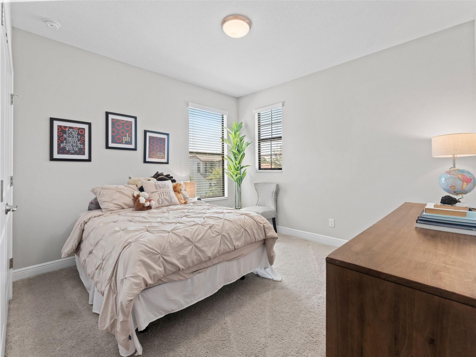 Image 21 of 41 For 5116 Lakecastle Drive