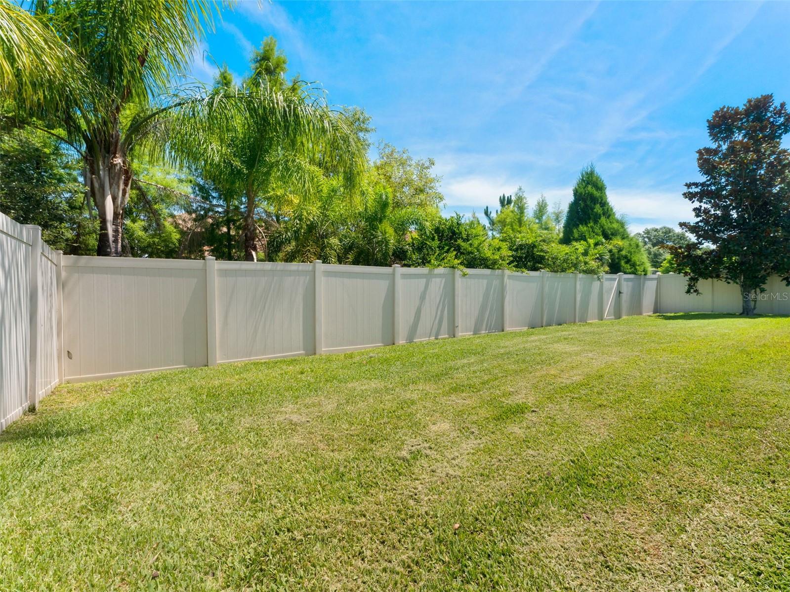 Image 33 of 41 For 5116 Lakecastle Drive