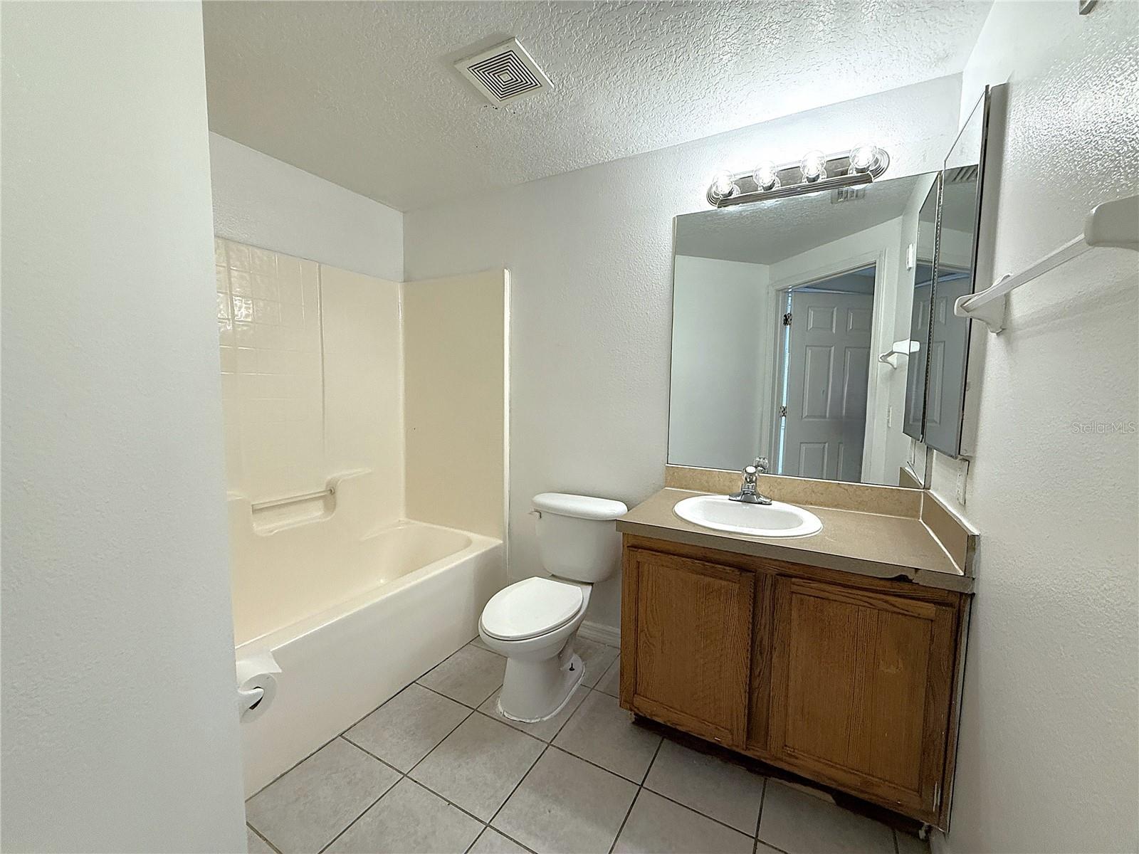 Image 19 of 34 For 6448 Cypressdale Drive 101