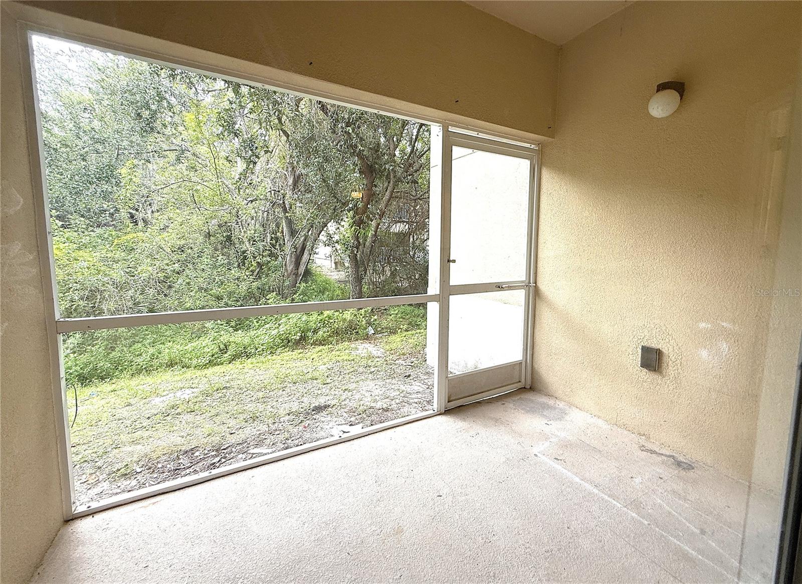 Image 24 of 34 For 6448 Cypressdale Drive 101