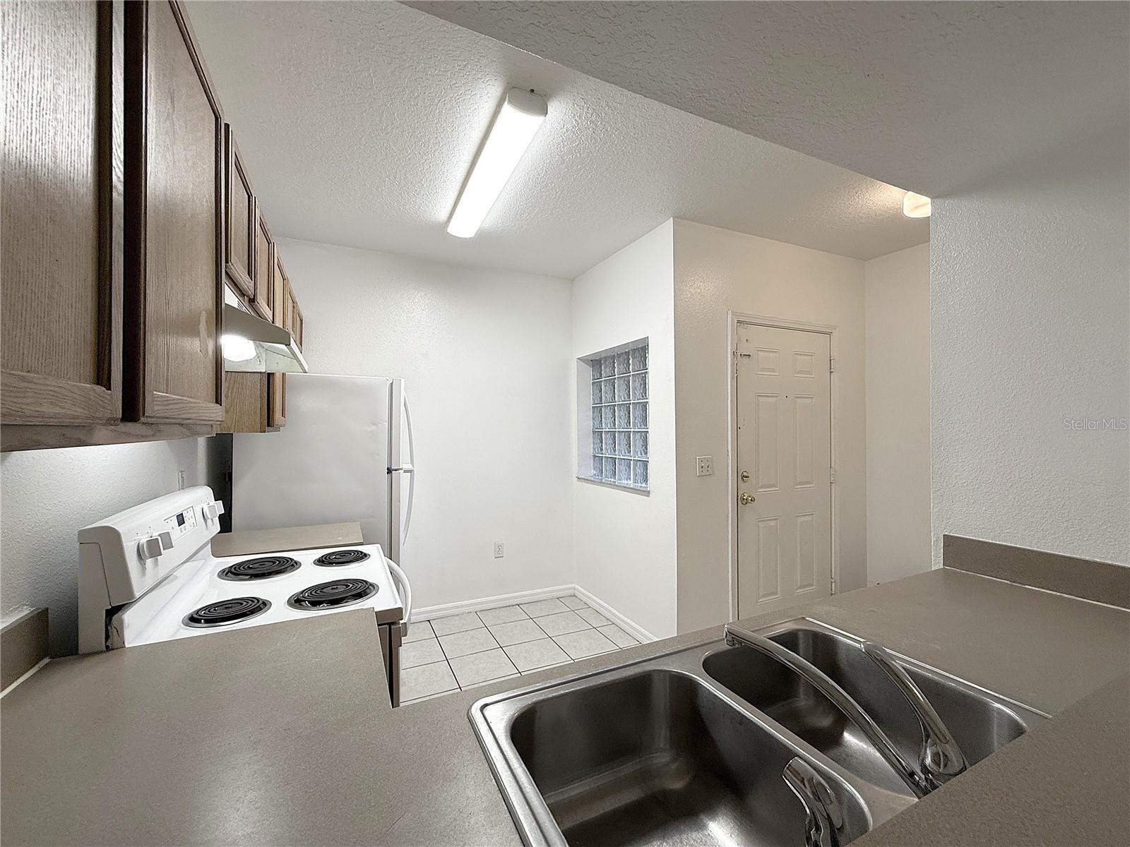 Image 6 of 34 For 6448 Cypressdale Drive 101