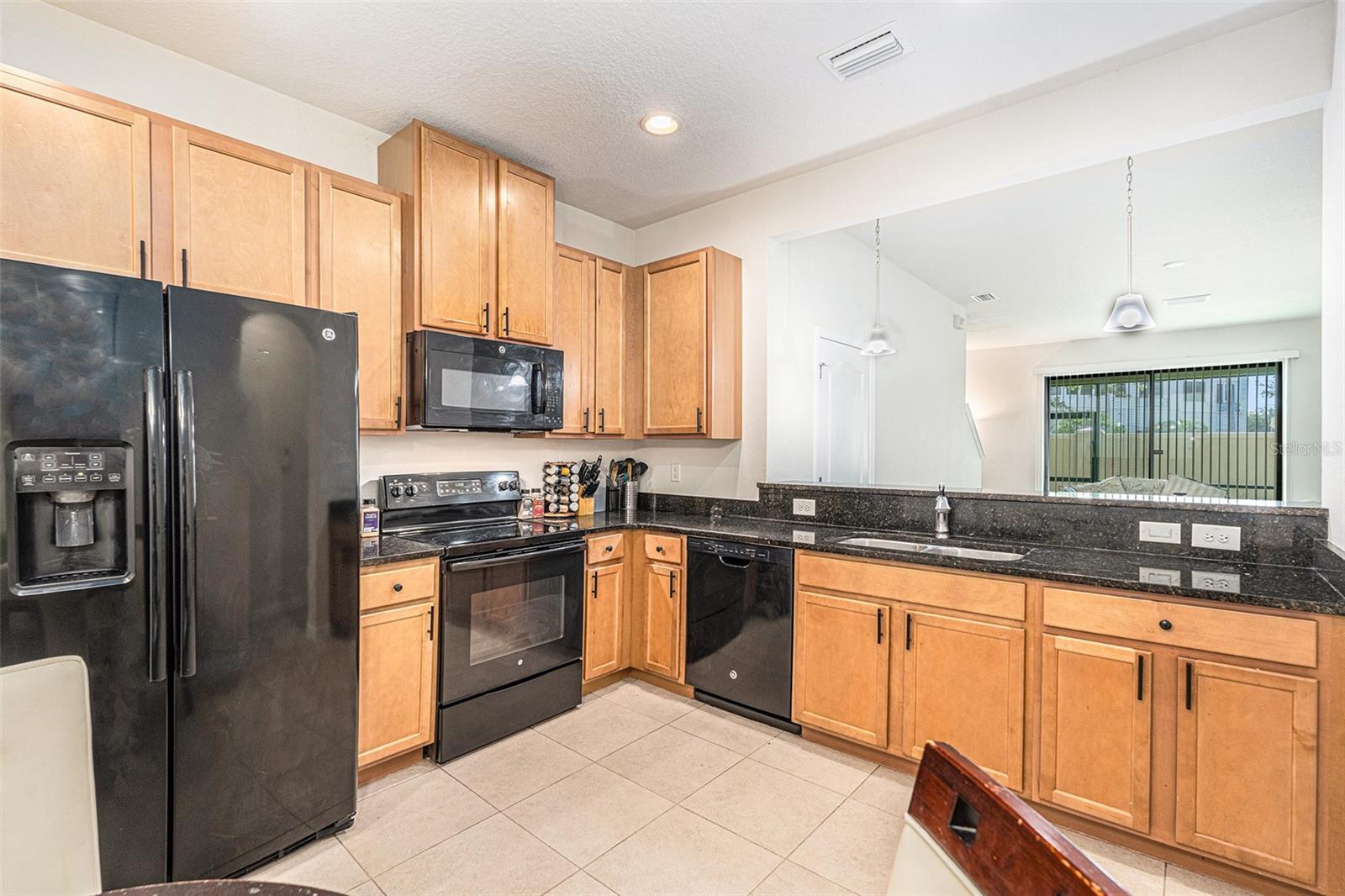 Image 12 of 33 For 5231 Bay Isle Circle