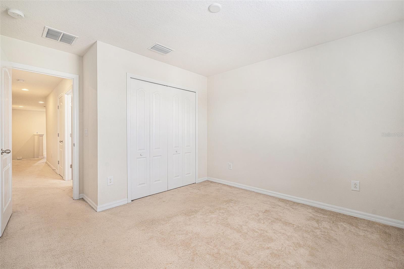 Image 19 of 33 For 5231 Bay Isle Circle