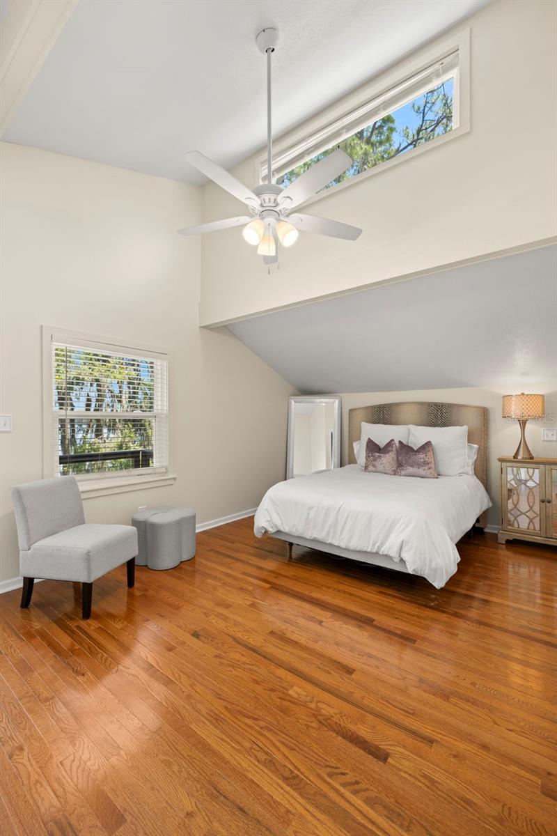 Listing photo id 15 for 14412 Wadsworth Drive
