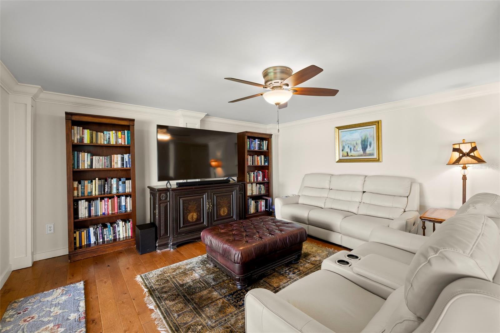 Listing photo id 20 for 14412 Wadsworth Drive